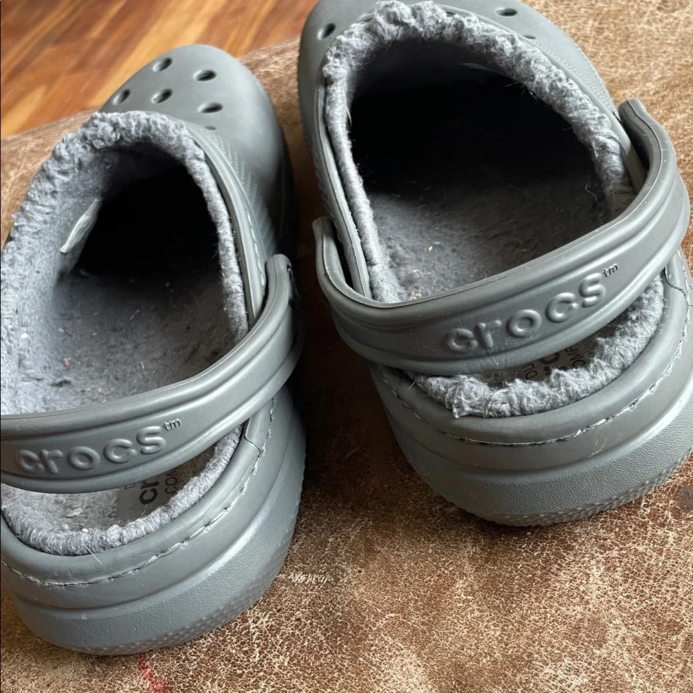 Crocs Men's Gray Dual Comfort Lined Clogs. Good Condition. Size 12.